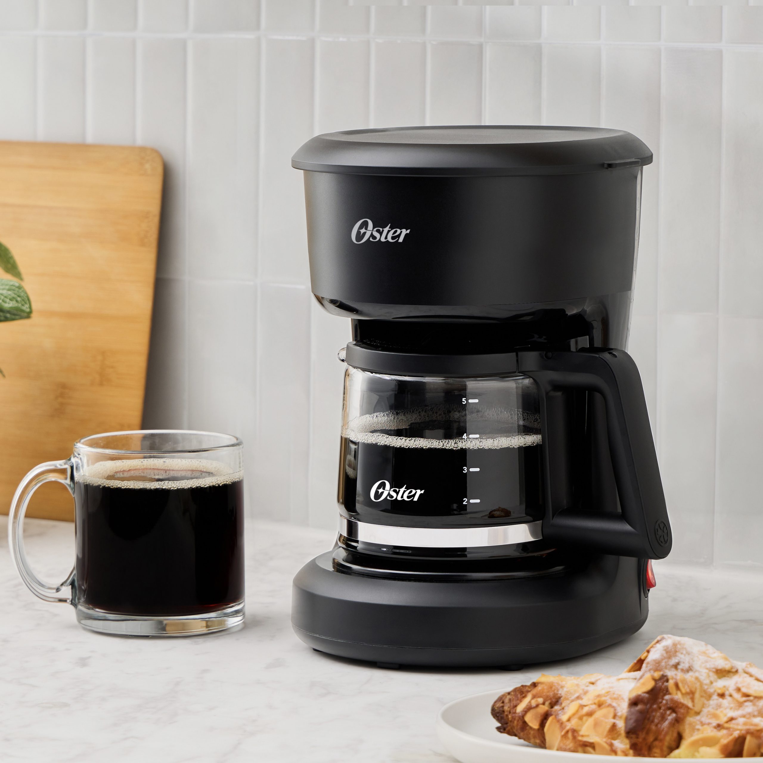 CAFETERA Drip Oster 5T BVSTDCS51B - Imagen 7